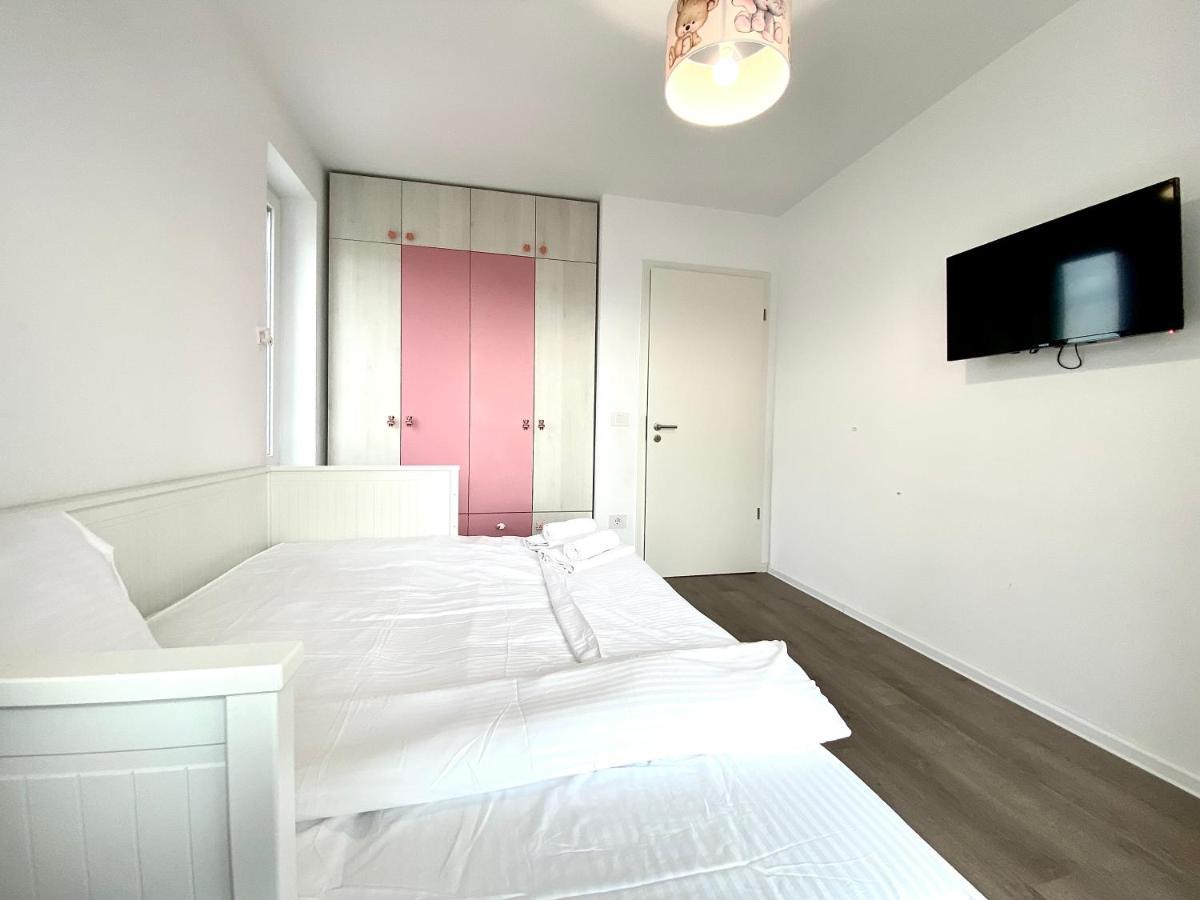 Astoria Apartment - Pet Friendly Brassó Kültér fotó
